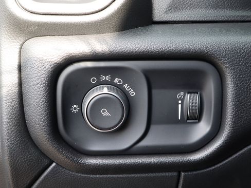 Used 2024 RAM 3500 Tradesman w/ Towing Technology Group image 17