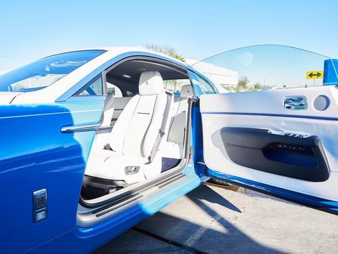 Used 2020 Rolls-Royce Wraith RWD image 27