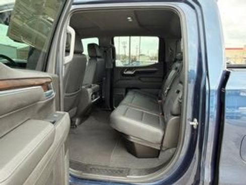 Used 2022 GMC Sierra 1500 SLT w/ SLT Convenience Package image 10