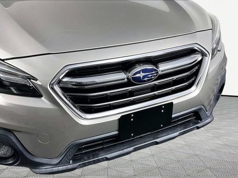 Used 2018 Subaru Outback 2.5i Limited AWD/4WD image 30