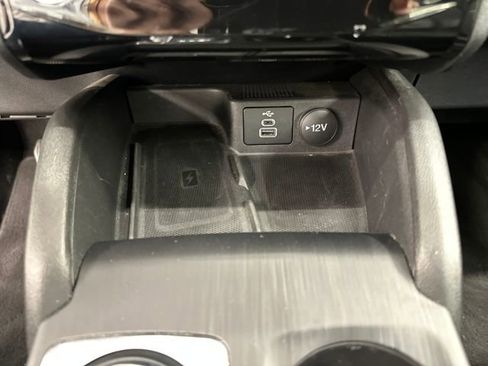 Certified 2025 Ford Escape Platinum image 38