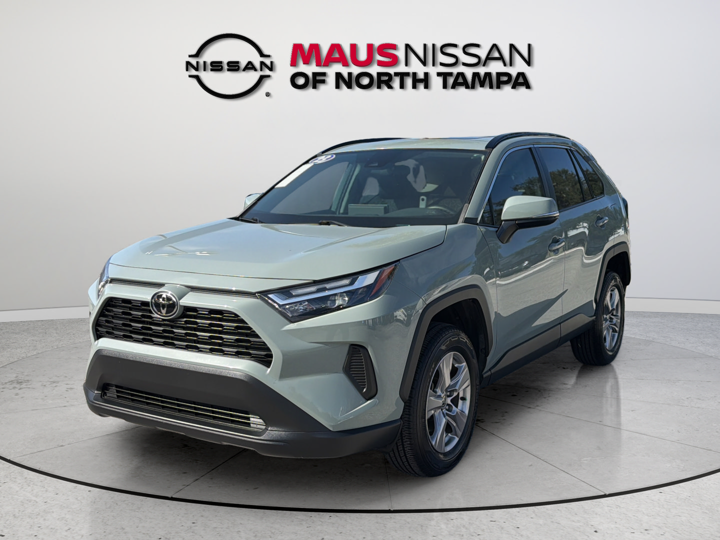 Used 2023 Toyota RAV4 XLE w/ Convenience Package FWD image 4