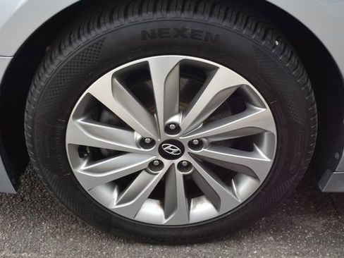 Used 2017 Hyundai Sonata Sport w/ Value Edition Package 02 FWD image 45