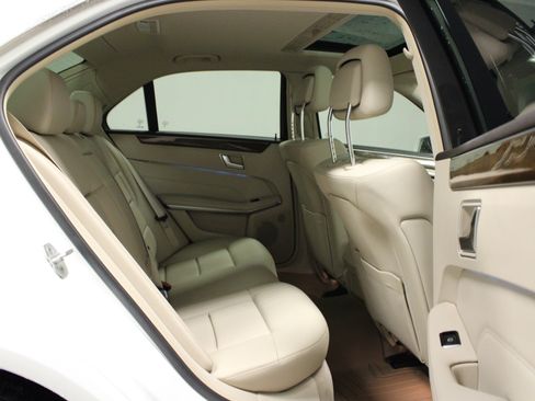 Used 2015 Mercedes-Benz E 350 4MATIC Sedan image 13