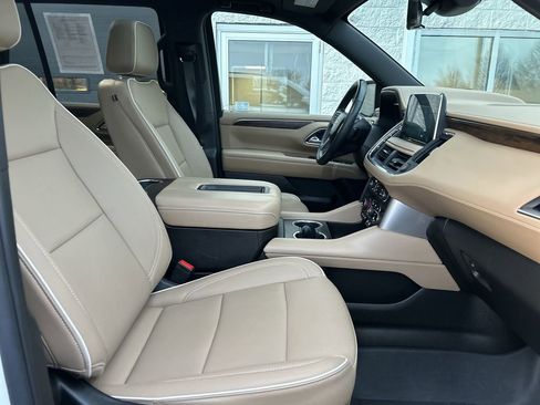 Used 2024 Chevrolet Tahoe Premier image 32