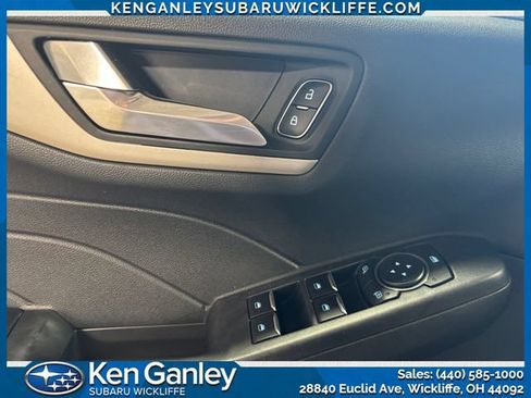 Used 2021 Ford Escape SE FWD image 11