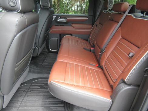 New 2026 GMC Sierra 2500 Denali Ultimate AWD/4WD image 39