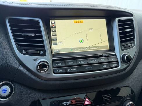 Used 2016 Hyundai Tucson Limited w/ Option Group 03 FWD image 32