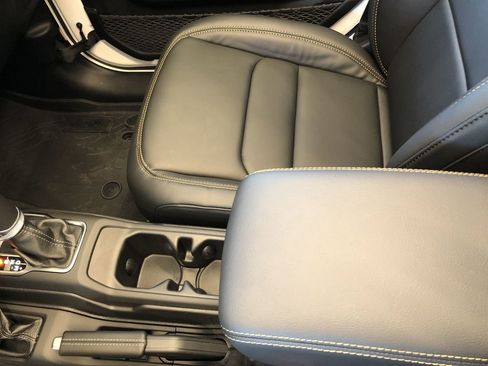 New 2025 Jeep Wrangler Unlimited Rubicon 392 image 17