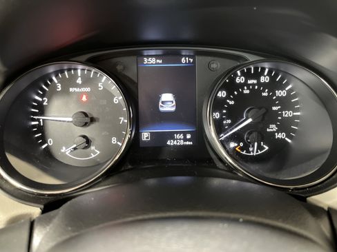 Certified 2022 Nissan Rogue Sport SV AWD/4WD image 23