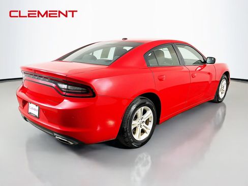 Used 2022 Dodge Charger SXT RWD image 7