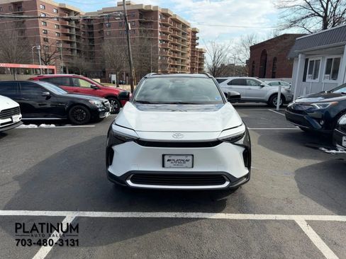 Used 2024 Toyota bZ4X AWD w/ Weather Package image 4