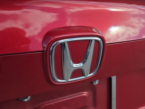 Used 2018 Honda Accord Touring image 38