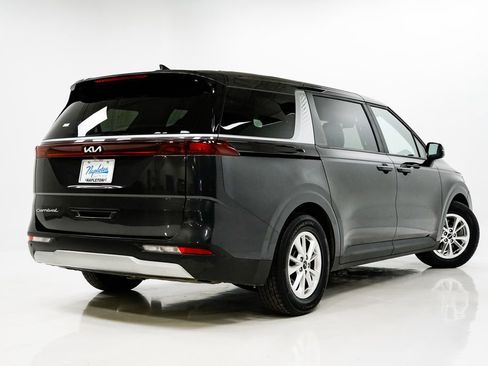 Certified 2022 Kia Carnival LX image 29