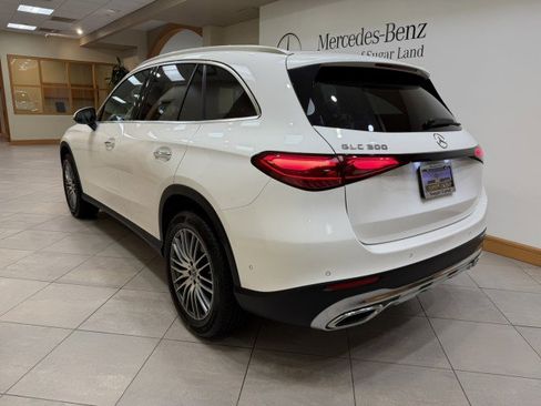 Certified 2025 Mercedes-Benz GLC 300 image 3