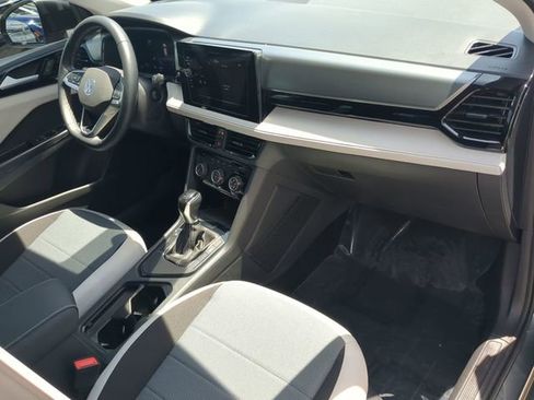Certified 2025 Volkswagen Taos S FWD image 10