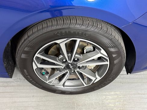 Used 2023 Kia Forte LXS FWD image 11