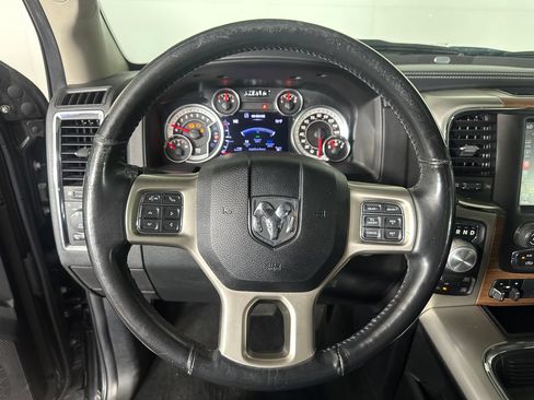 Used 2016 RAM 1500 Laramie w/ Convenience Group AWD/4WD image 10