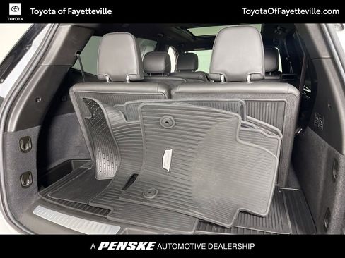 Used 2024 Cadillac XT6 Premium Luxury w/ Technology Package image 13