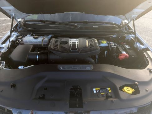 Used 2024 Jeep Grand Wagoneer Series III w/ Rear Seat Video Group 1 image 47