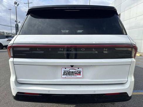 New 2026 Lincoln Navigator L Black Label AWD/4WD image 4
