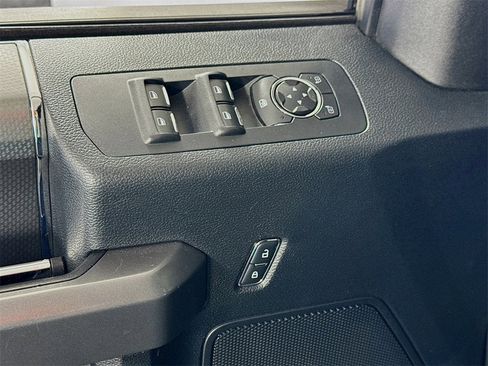 Used 2015 Ford F150 XLT w/ Equipment Group 302A Luxury image 11