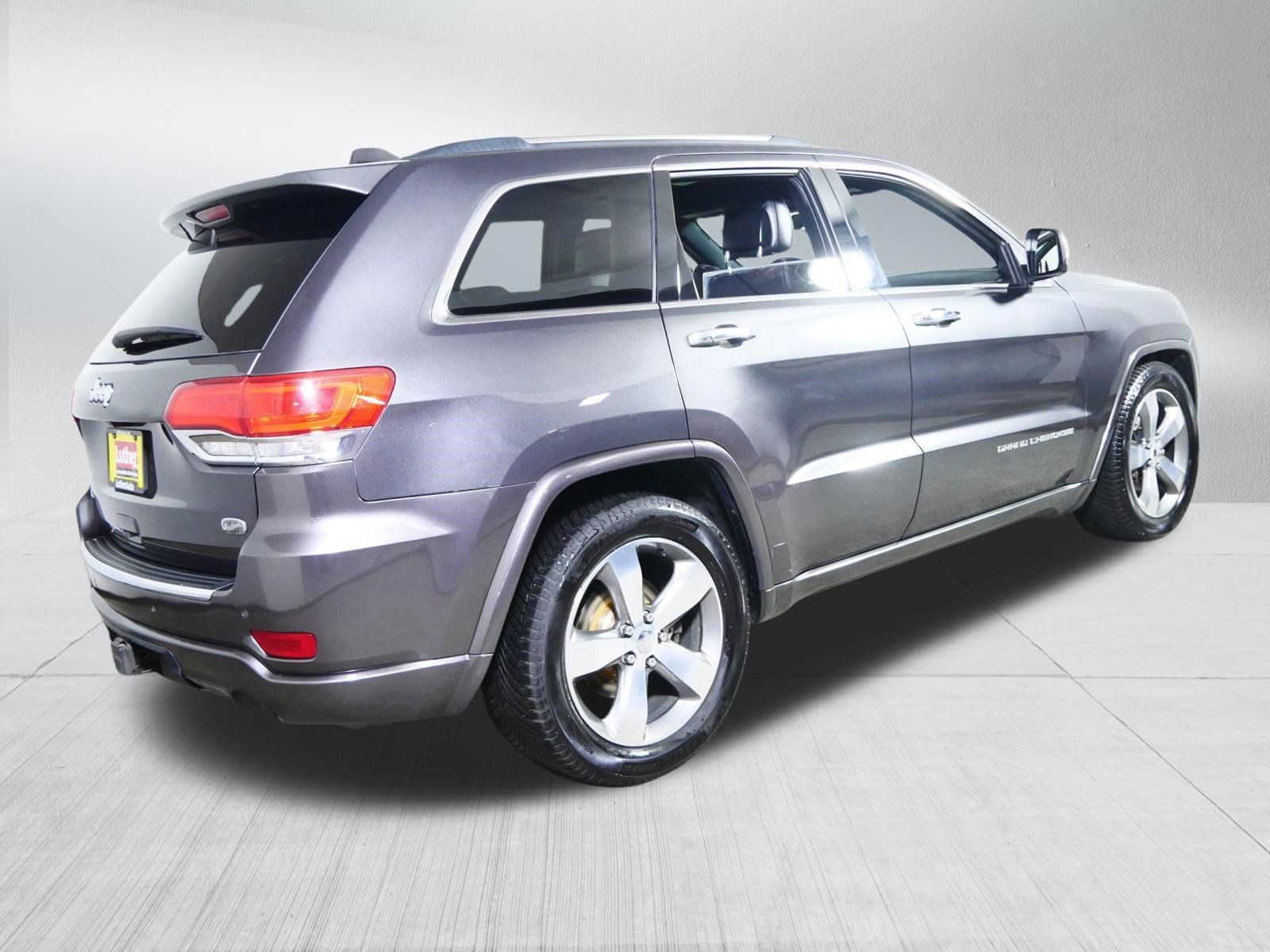 Used 2015 Jeep Grand Cherokee Overland AWD/4WD image 7