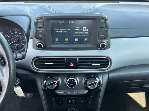 Used 2021 Hyundai Kona SE FWD image 12