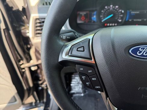Used 2022 Ford Edge SEL w/ Sport Appearance Package AWD/4WD image 15