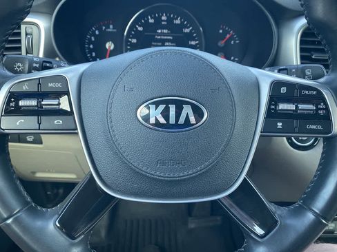 Used 2020 Kia Sorento EX image 14