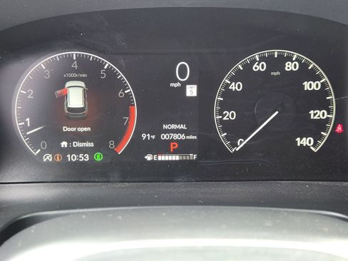 Used 2025 Honda Pilot Touring image 10