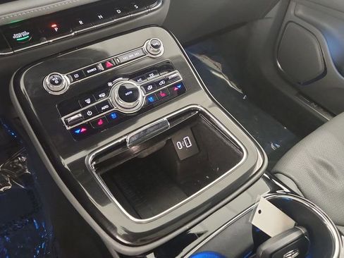 Used 2022 Lincoln Nautilus Reserve image 18