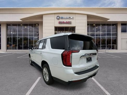 Used 2021 GMC Yukon SLT w/ SLT Premium Package RWD image 11