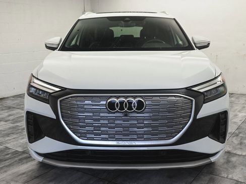 Used 2022 Audi Q4 e-tron Premium Plus w/ Premium Plus image 2