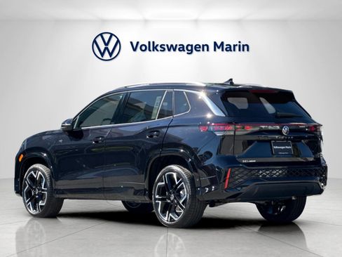 New 2026 Volkswagen Tiguan SEL R-Line AWD/4WD image 3