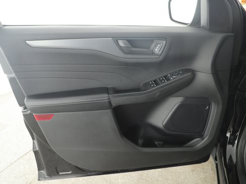 Used 2023 Ford Escape Active w/ Tech Pack #1 image 8