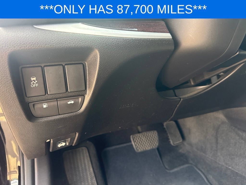Used 2017 Acura TLX FWD image 15