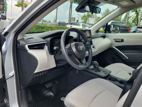 Used 2026 Toyota Corolla Cross L FWD image 8