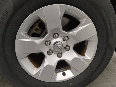 Used 2021 RAM 1500 Big Horn RWD image 31