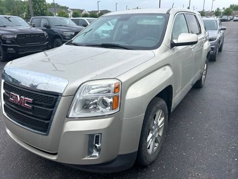 Used 2013 GMC Terrain SLE FWD image 1