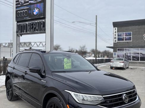 Used 2022 Volkswagen Tiguan SE R-Line image 1