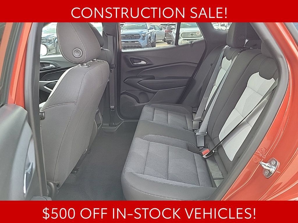 Used 2024 Chevrolet Trax RS FWD image 10