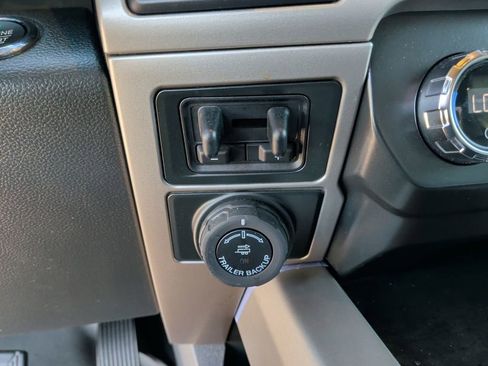 Used 2022 Ford F250 Lariat w/ Tremor Off-Road Package image 32