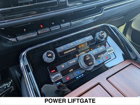 Used 2024 Lincoln Navigator Reserve AWD/4WD image 20