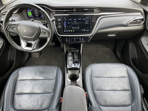 Used 2023 Chevrolet Bolt EUV Premier w/ Super Cruise Package image 3