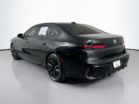 New 2025 BMW 740i xDrive w/ Executive Package image 6