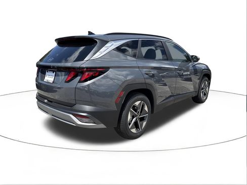 New 2026 Hyundai Tucson SEL FWD image 3