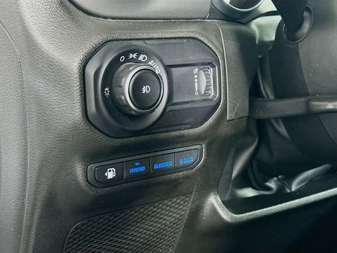 Used 2023 Jeep Wrangler Unlimited w/ Cold Weather Group AWD/4WD image 16