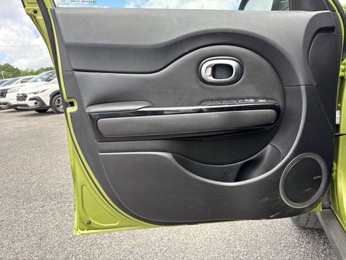 Used 2015 Kia Soul ! w/ Sun & Sound Package FWD image 14