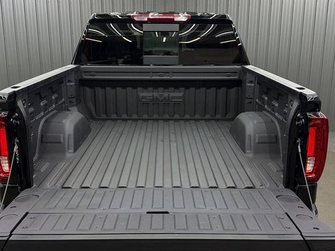 Used 2026 GMC Sierra 1500 SLT w/ SLT Premium Plus Package AWD/4WD image 17